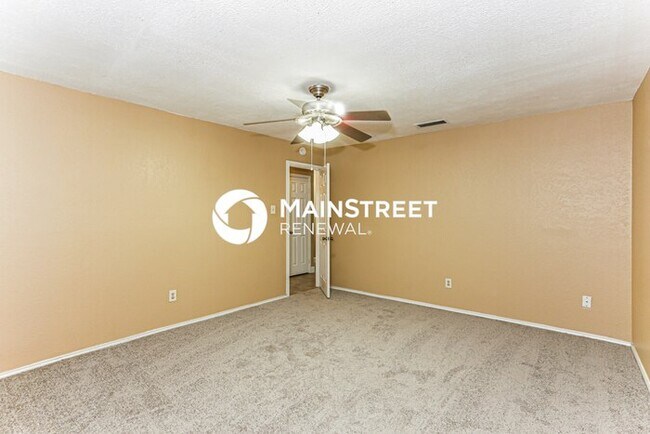 Building Photo - 3 Bedroom Pet-Friendly Home in Watauga, TX with Main Street Renewal