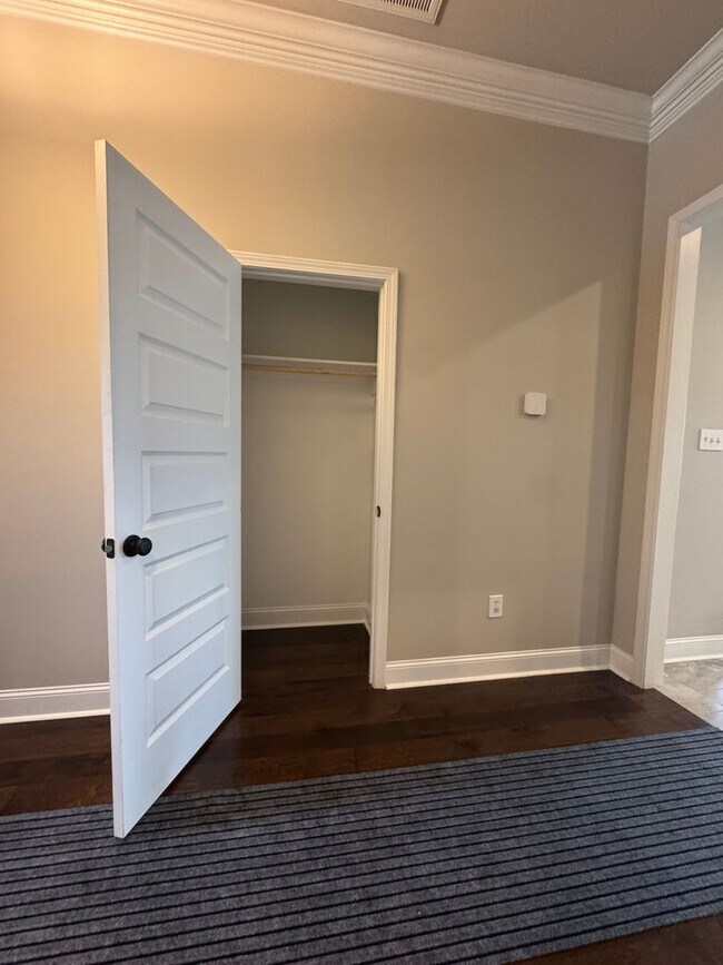 Building Photo - 234 Pumprock Dr