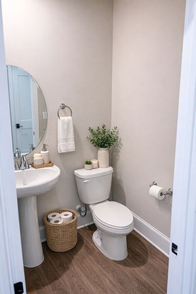 Building Photo - 3BR Townhome • End-Unit • New Build • 2-Car Garage