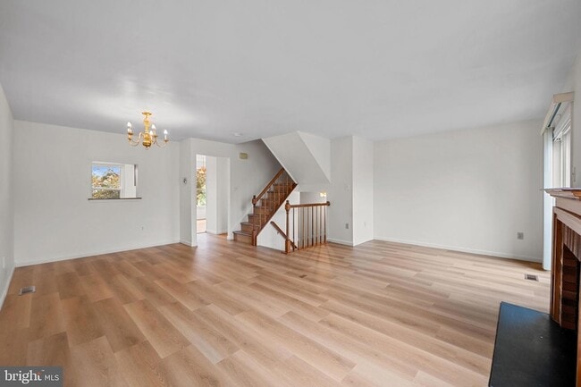 Building Photo - 6591 Ewald Ct