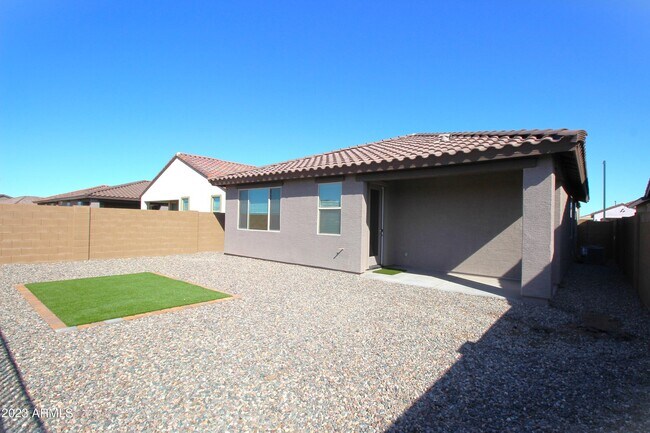 Building Photo - 12463 W Kaler Dr