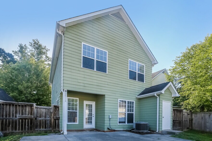 Building Photo - 3918 Wilgrove Way Dr