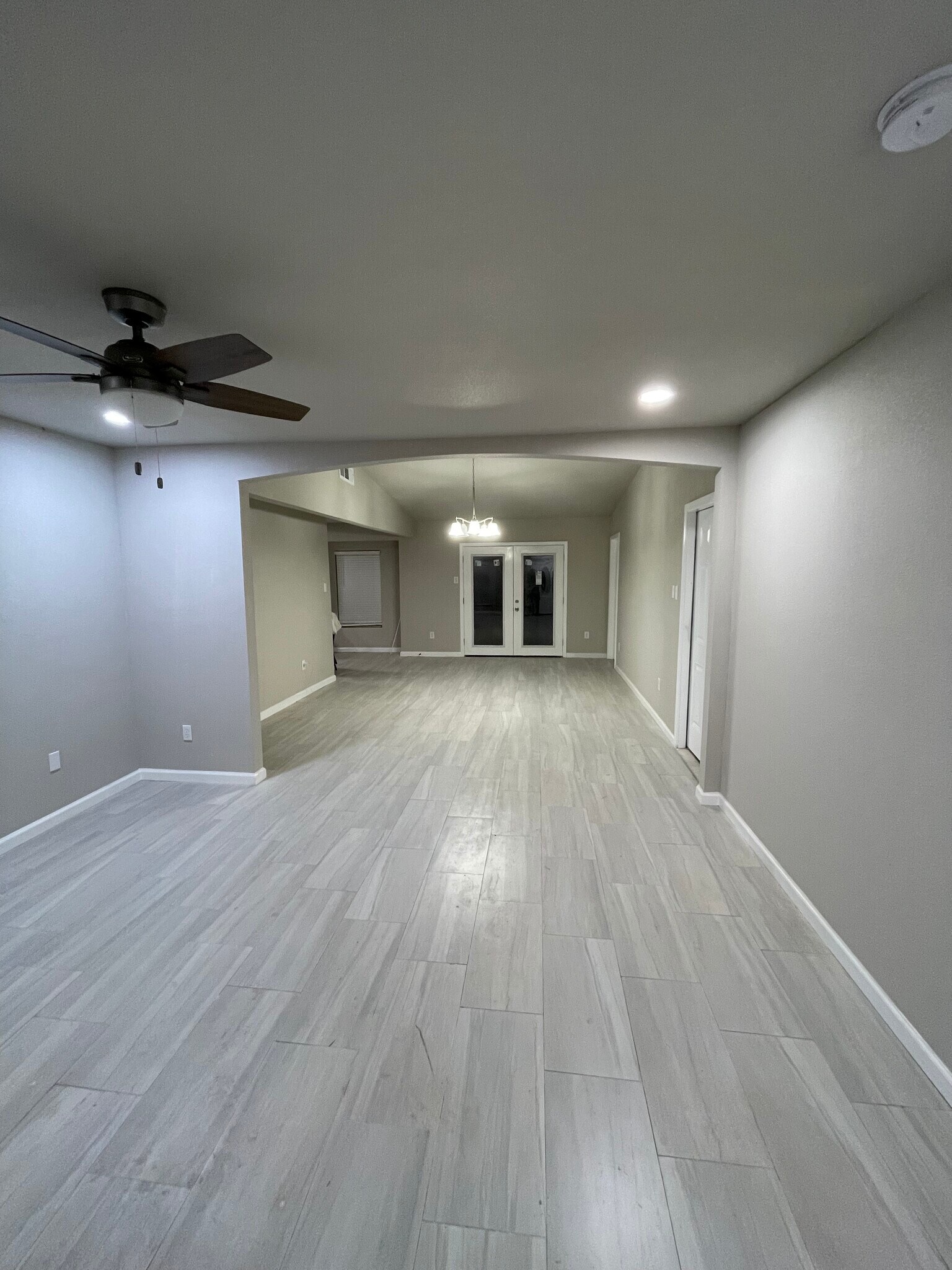 Living room - 3313 Pine St