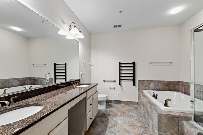 Building Photo - 10411 Rosegate Ct