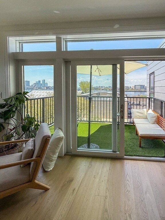 Building Photo - 301 Border St