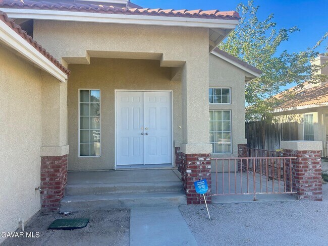 Building Photo - 3039 Conestoga Canyon Rd