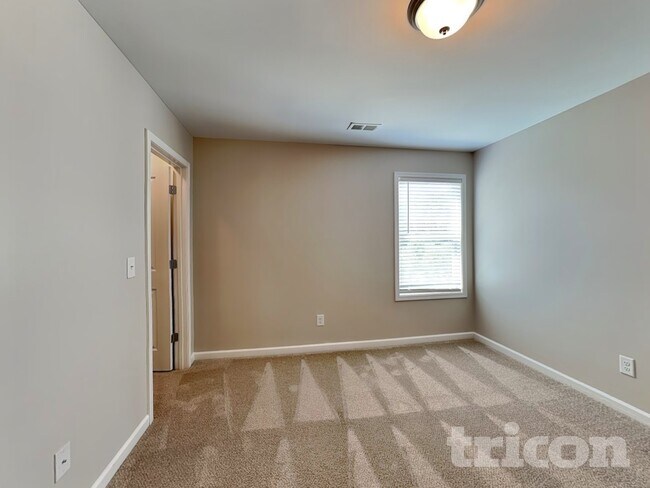 Building Photo - 4872 Tower View Trail