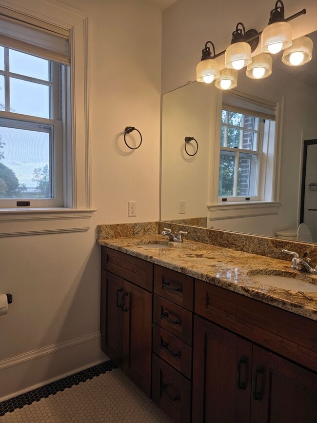 Building Photo - 1306 Officers Row