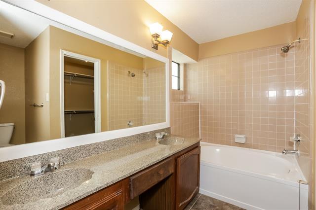 Building Photo - 4149 Stinwick Ln