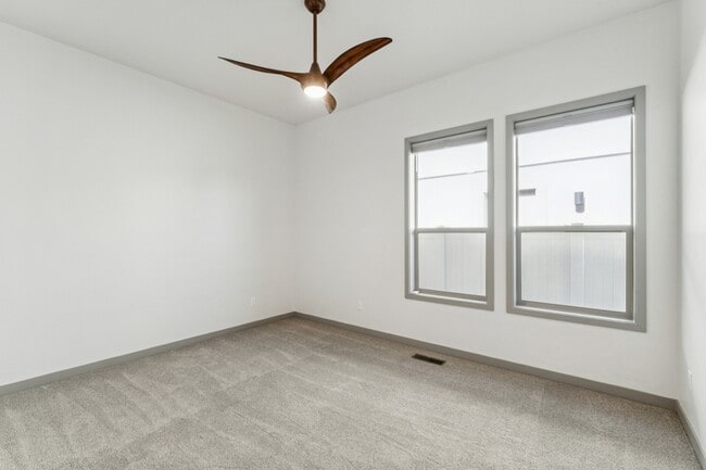 Building Photo - 3441 E Accommodation Ct