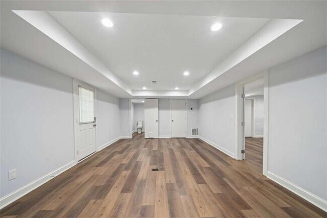 Building Photo - 5132 Willow Point Pkwy