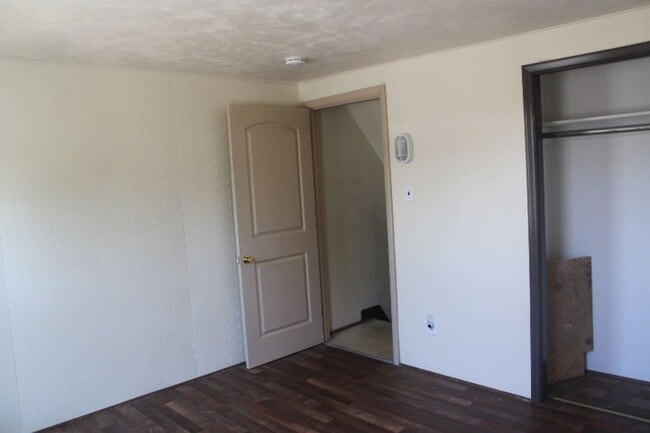Building Photo - Duplex
