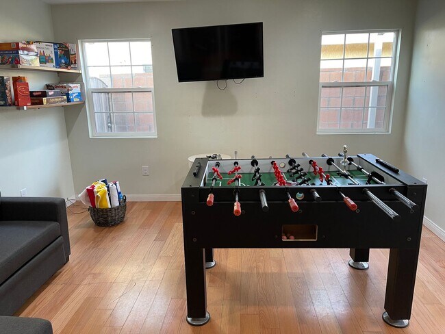 Building Photo - Beautiful 3 Bedroom Home in La Puente