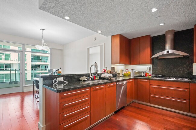 Building Photo - 3141 Michelson Dr