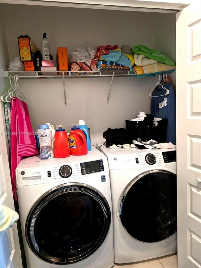 Building Photo - 15785 NW 91st Ct