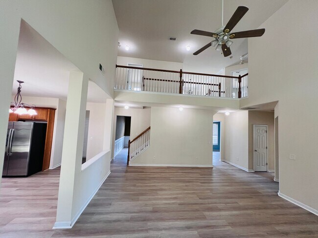 Building Photo - 870 Bishops Run Ln