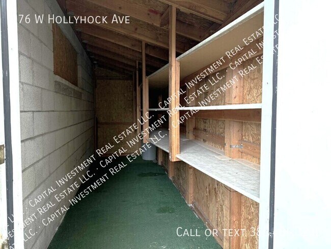 Building Photo - 876 Hollyhock Ave