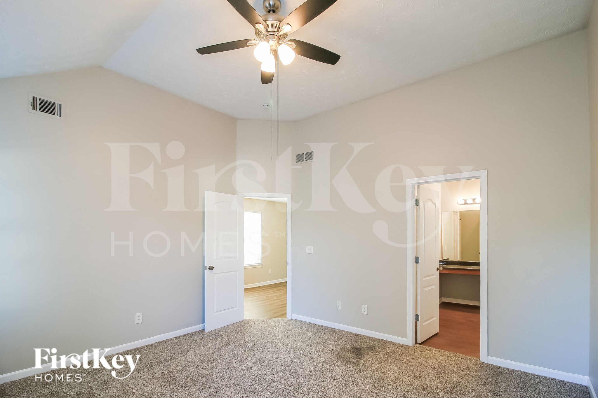 Building Photo - 7424 Garnet Dr