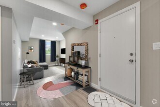 Building Photo - 435 W Susquehanna Ave