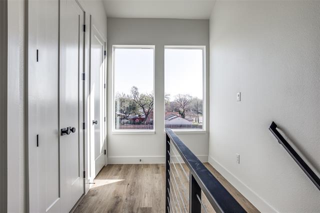 Building Photo - 2143 Mail Ave