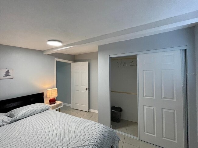 Building Photo - 1601 Palm Way