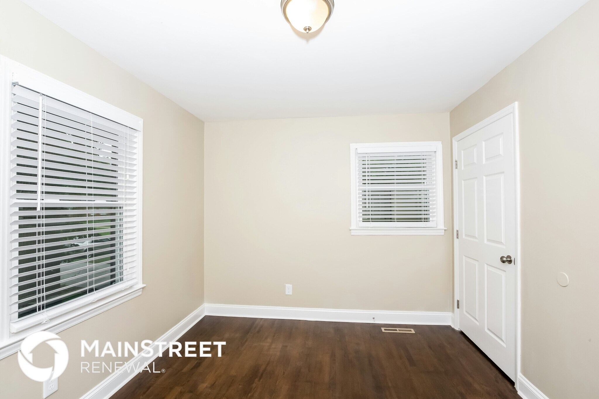 Building Photo - 3630 Sargeant Dr