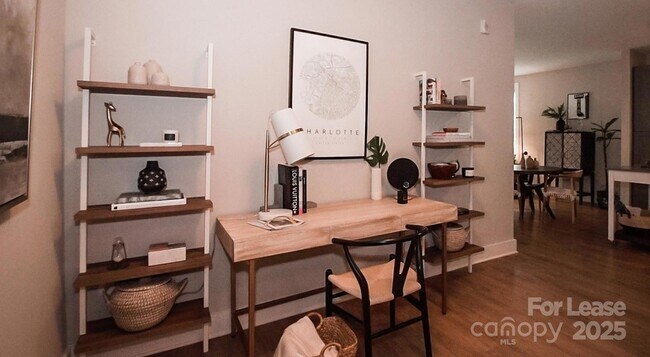 Building Photo - 6408 Providence Farm Ln