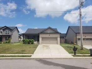 Building Photo - $1650 Adorable 3 Bedroom 2 Bath Ranch Home...