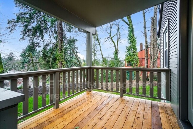 Building Photo - 814 NE 67th Ave