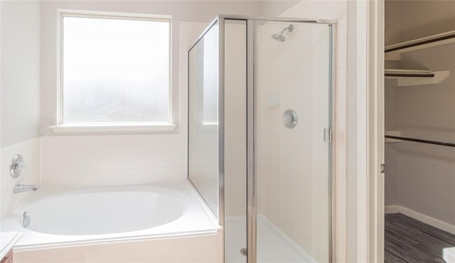 Building Photo - 23523 Maple Vista Ln