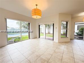 Building Photo - 1621 Diplomat Dr