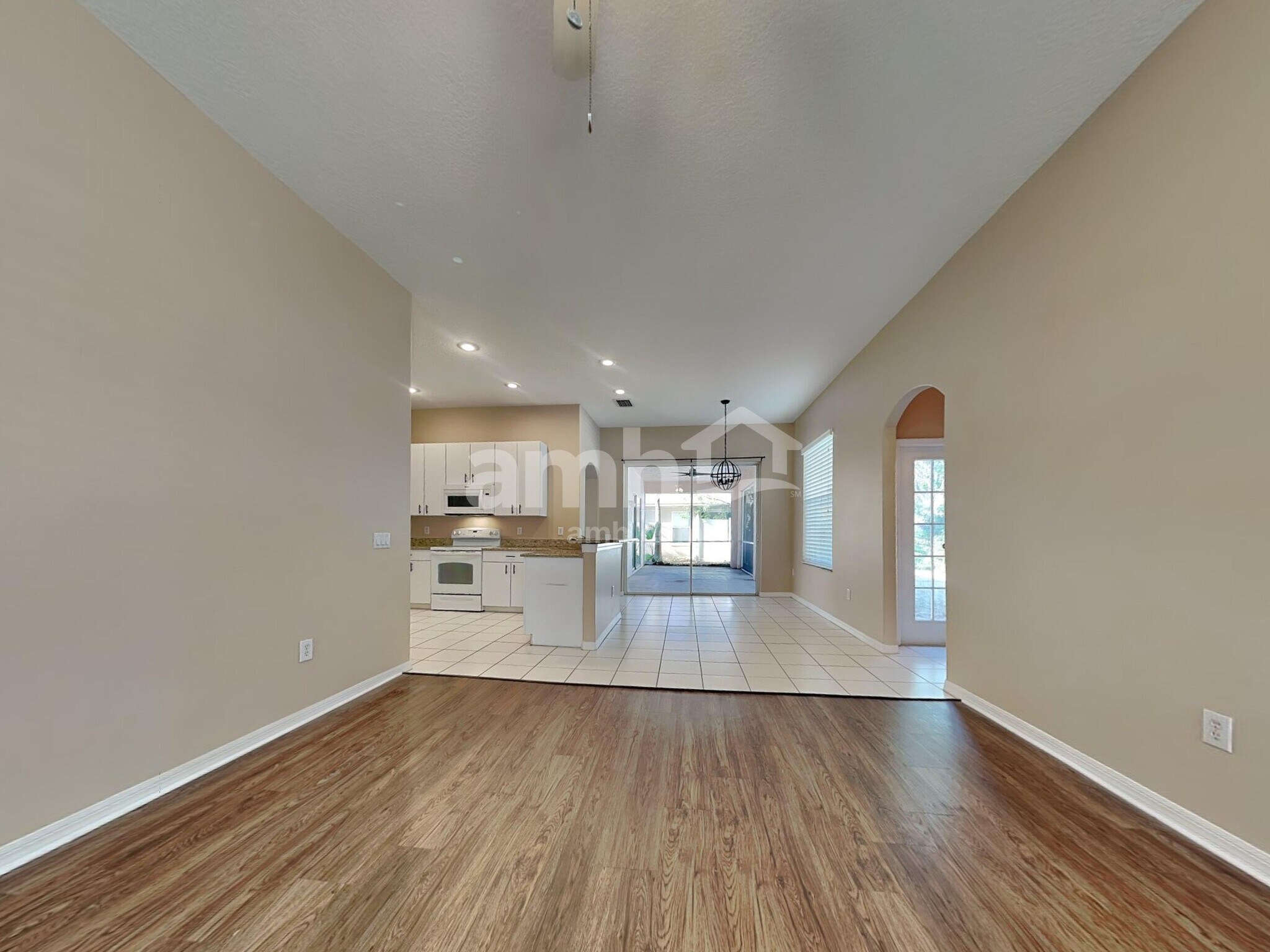 Building Photo - 4004 Water Park Ct