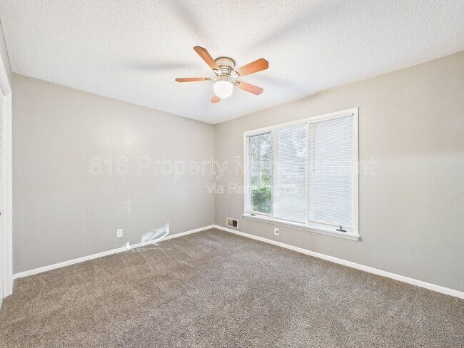 Building Photo - 7156 Woodson Rd