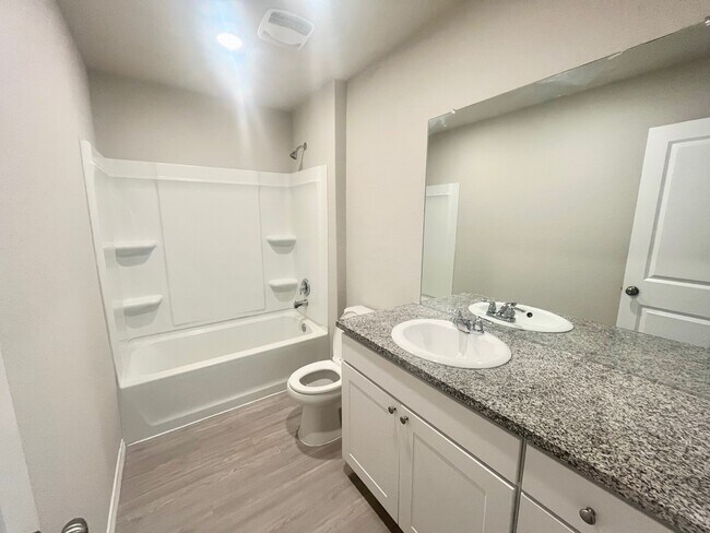 Building Photo - 3230 Carducci Dr