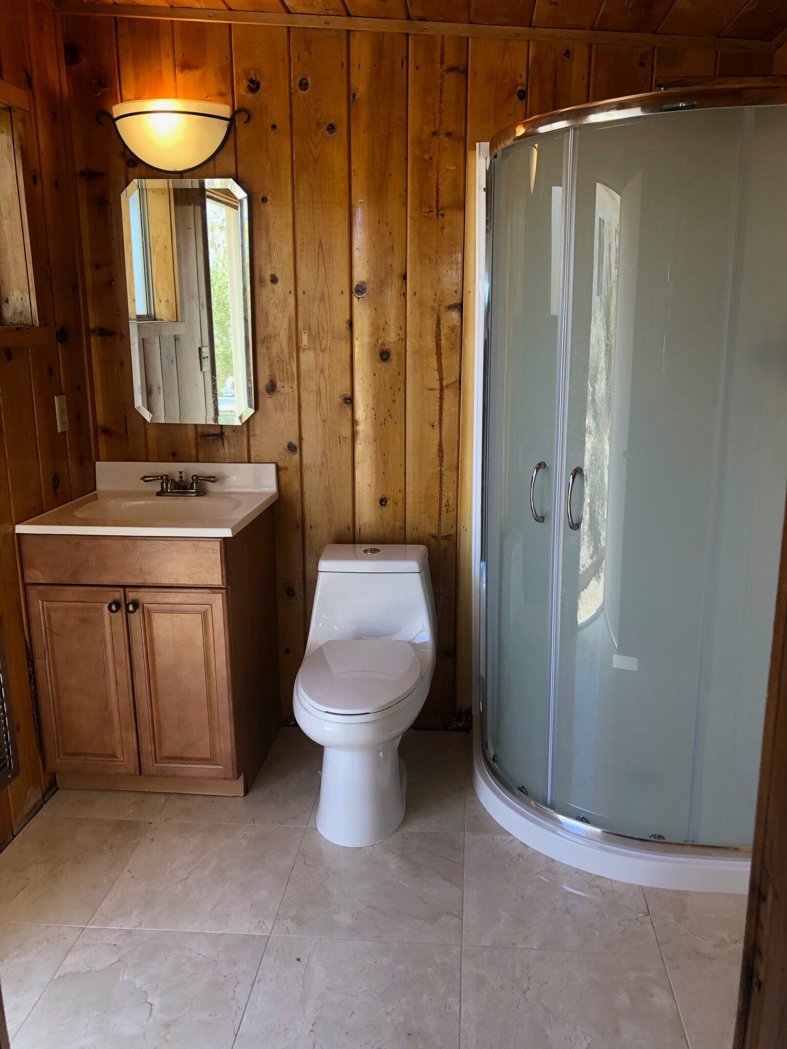 Casita Bathroom - 8080 Sunset Rd