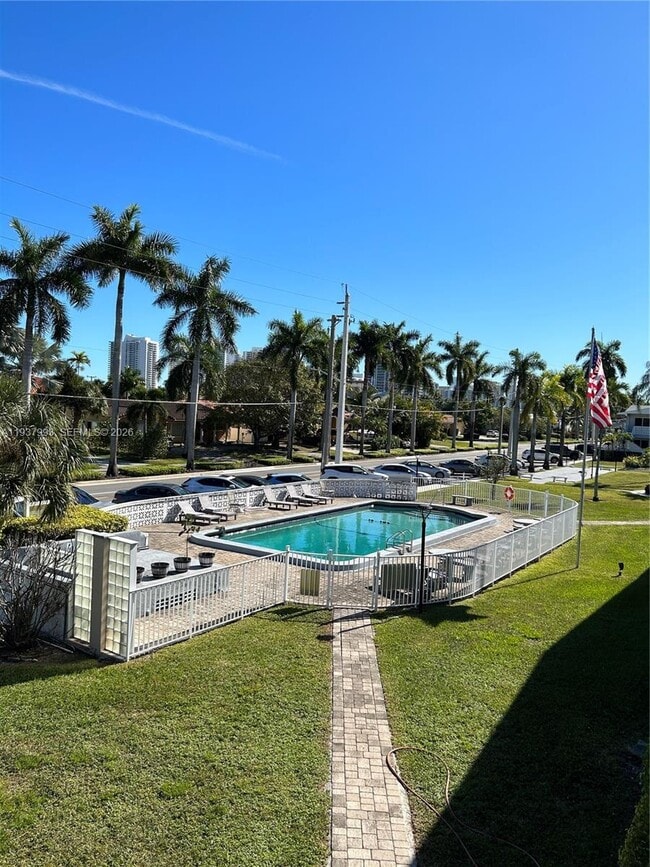 Building Photo - 600 Layne Blvd