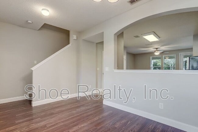 Building Photo - 4220 Plantation Oaks Blvd