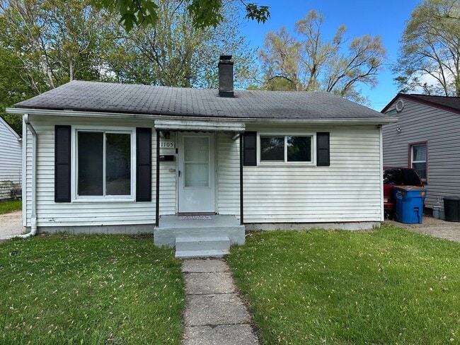 Primary Photo - 21105 Atlantic Ave