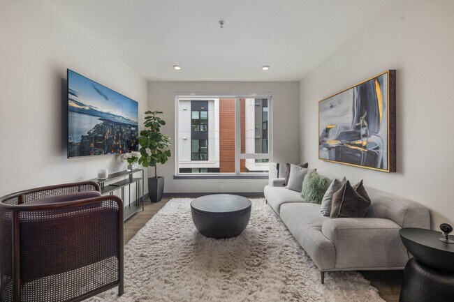 Building Photo - 11903 NE 128th St