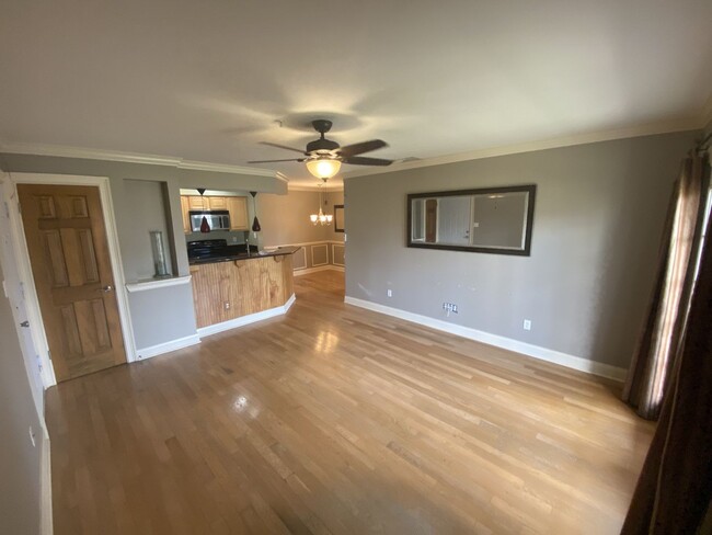 Building Photo - Upgraded Condo for Immediate Move in