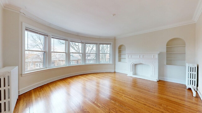 Building Photo - 6738 N Rockwell St