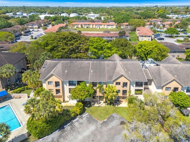 Building Photo - 10001 W Atlantic Blvd