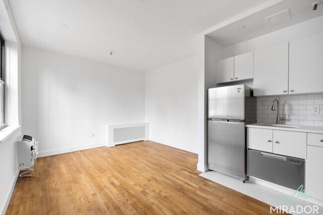 Building Photo - 0 bedroom in New York NY 10021