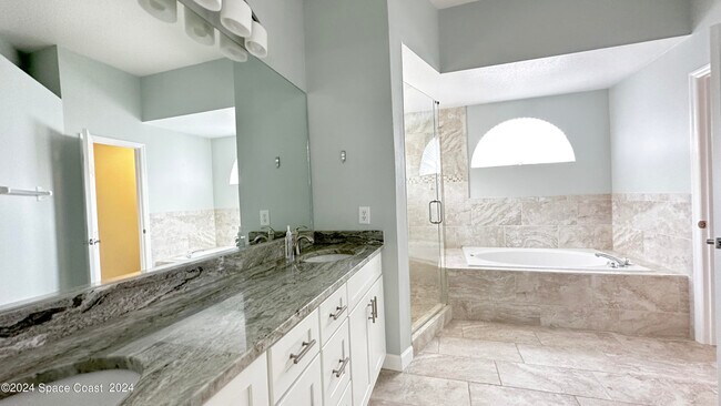 Building Photo - 925 Osprey Ln