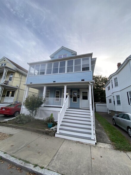 Building Photo - 67 Bristol Rd