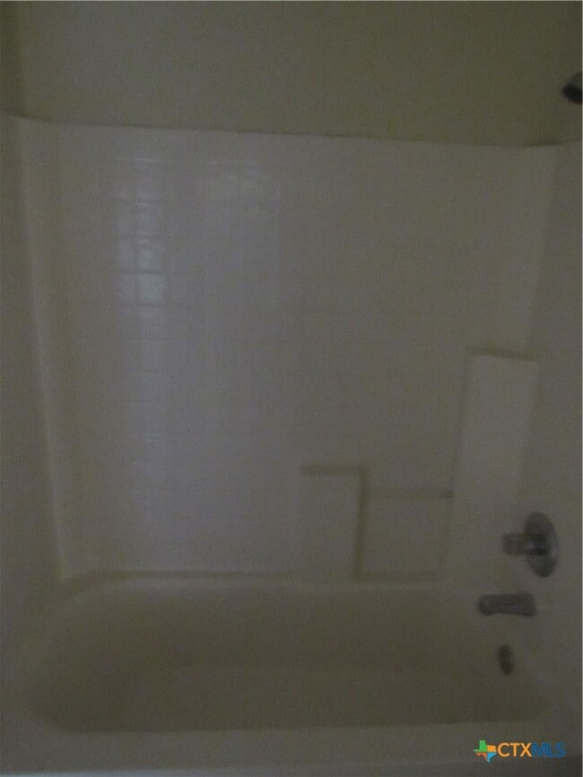 Building Photo - 3807 Hitchrock Dr