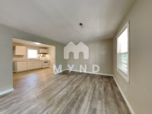 Building Photo - 1600 Poole Rd Unit F