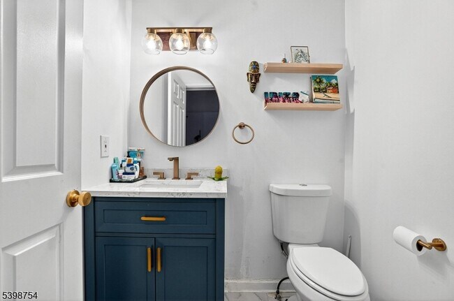 Building Photo - 121 Arlington St