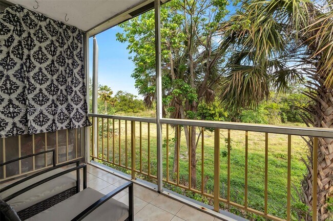 Building Photo - 1001 NW 45th St