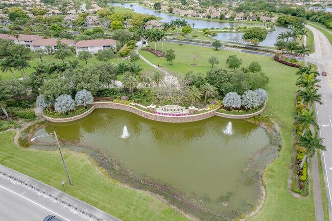 Building Photo - 8050 Aberdeen Dr